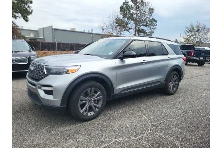 $28998 : Ford Explorer 2022 XLT 4dr S image 4