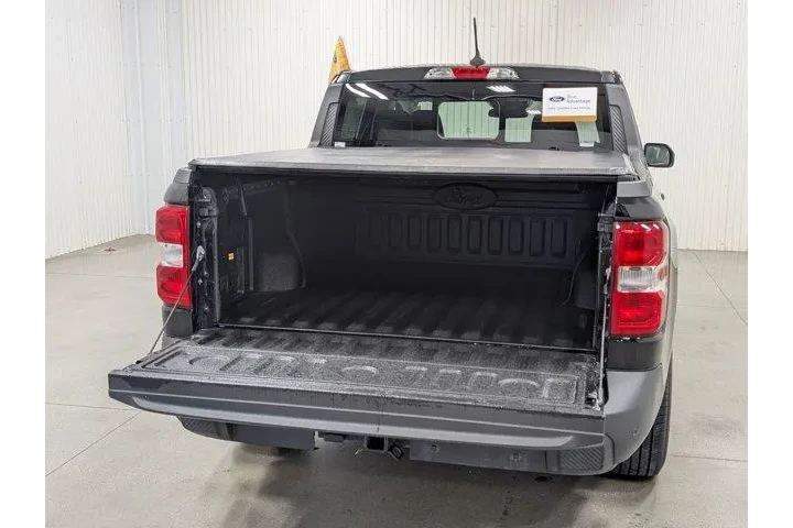 $27879 : Ford Maverick 2024 Lariat 4d image 9