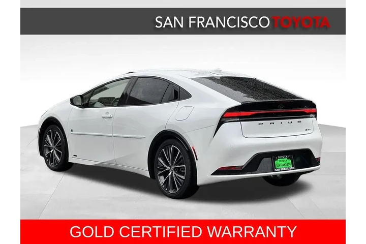 $30488 : Gold Certified2023 Prius XLE image 3