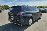 $58505 : PRE-OWNED 2024 TOYOTA SIENNA thumbnail