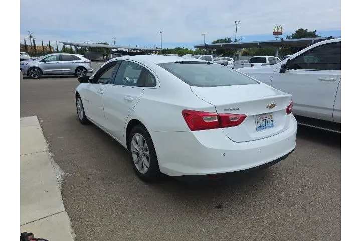 $19775 : Chevrolet Malibu 2024 LT 4dr image 4