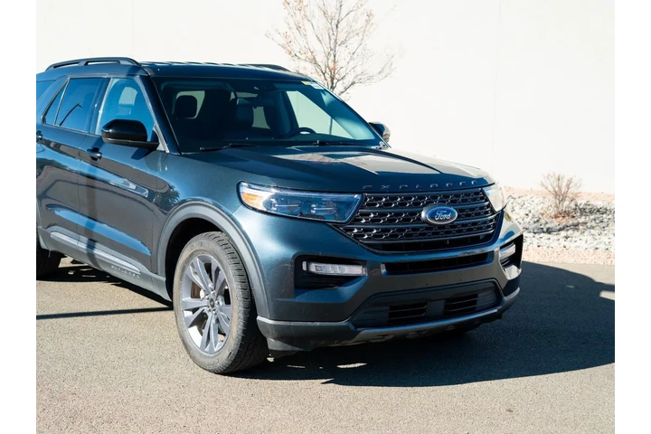 $29845 : 2022 Explorer XLT image 2