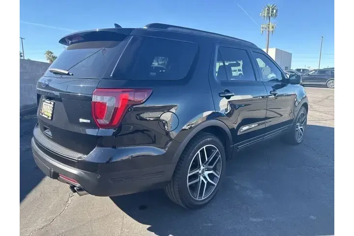 $18888 : Ford Explorer 2018 AWD Sport image 5