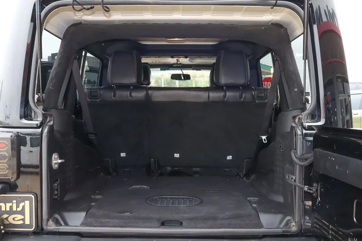 $24988 : 2017 Wrangler Unlimited Rubic image 9