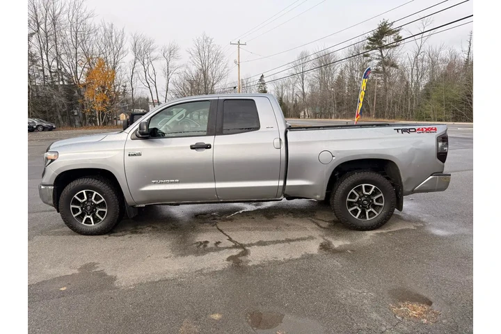 $29899 : Toyota Tundra 2019 4x4 SR5 4 image 10