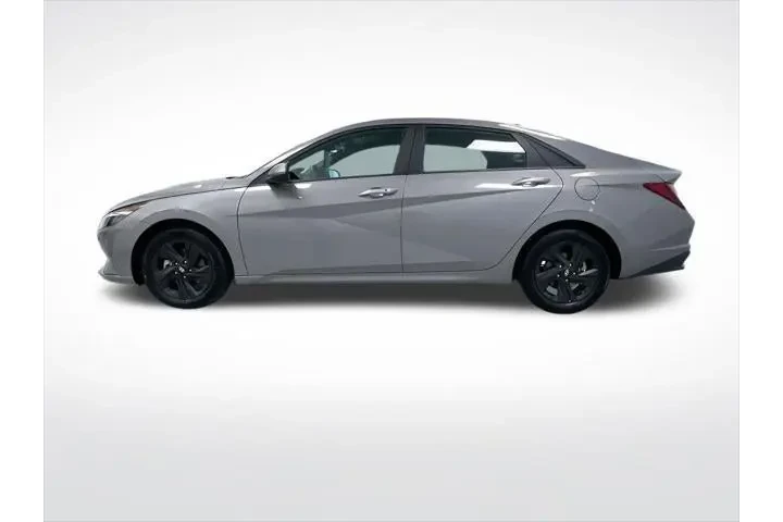 $18995 : Hyundai ELANTRA 2022 SEL 4dr image 2