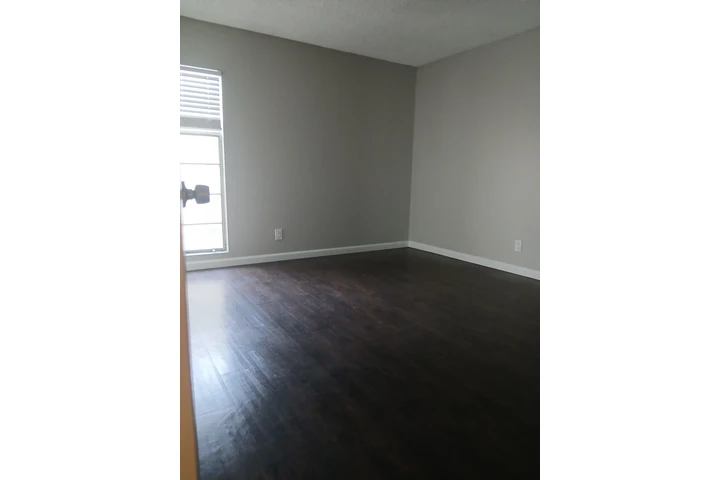 $1200 : ****KOREATOWN *****Habitación image 4