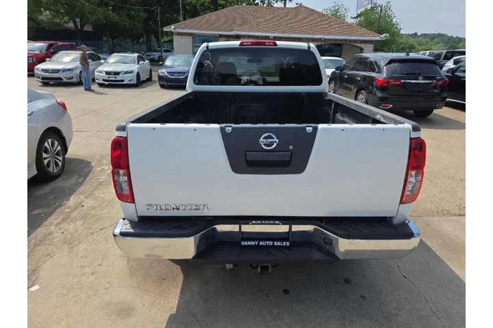$9500 : 2020 Frontier S image 7