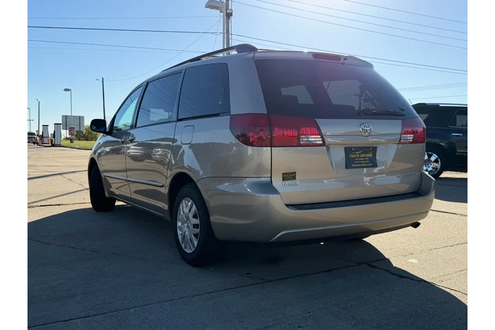 $6999 : 2005 Sienna LE - 7 Passenger image 8