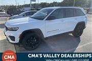 $39998 : PRE-OWNED 2023 JEEP GRAND CHE thumbnail