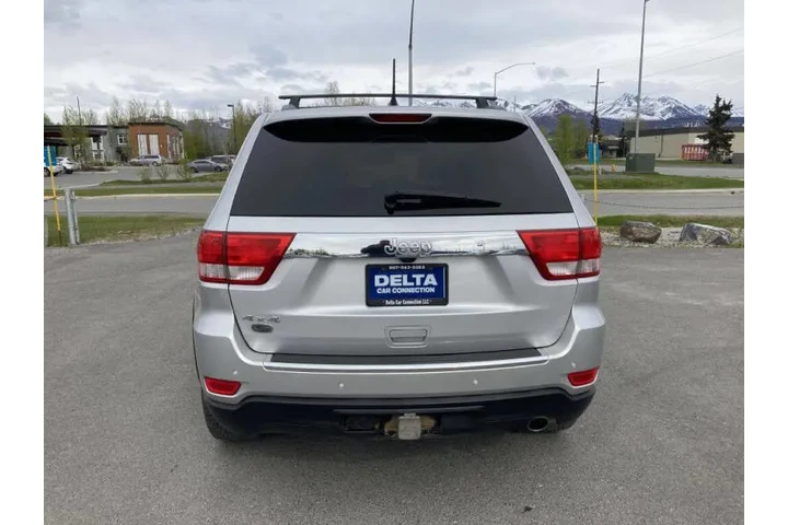 $12999 : 2011 Grand Cherokee Overland image 7