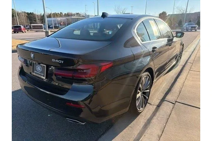 $27949 : BMW 5 Series 2021 540i 4dr S image 5