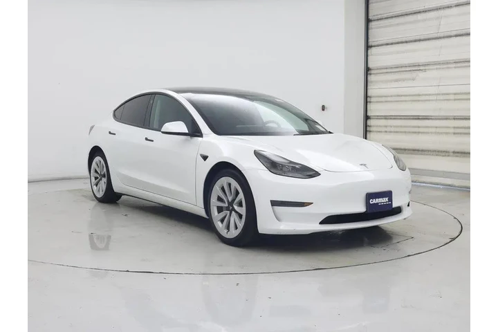$26998 : Tesla Model 3 2023 4dr Sedan image 1