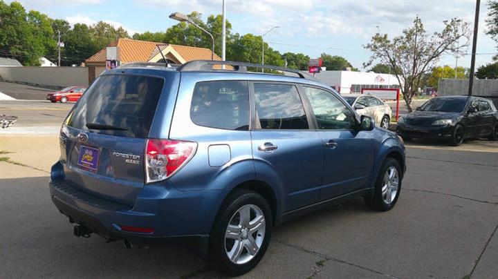 $9999 : 2010 Forester 2.5X Limited image 7