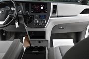 $16500 : 2018 Toyota Sienna LE Minivan thumbnail