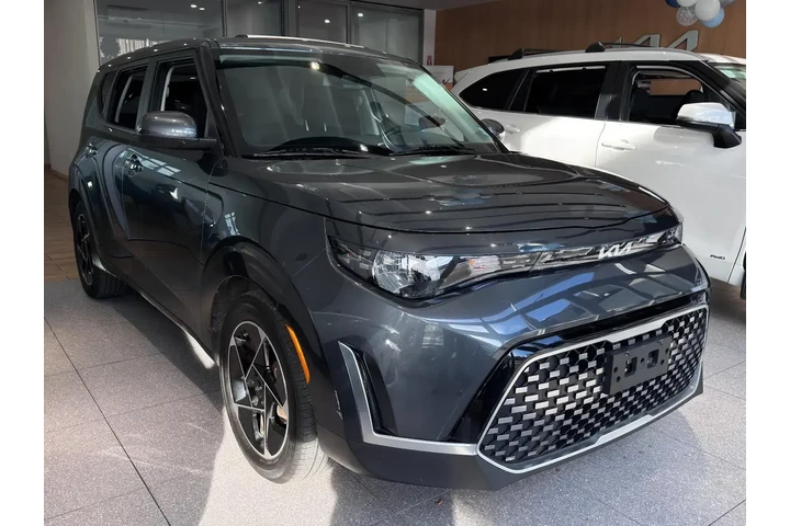 $15895 : Kia Soul 2023 EX 4dr Crossov image 3