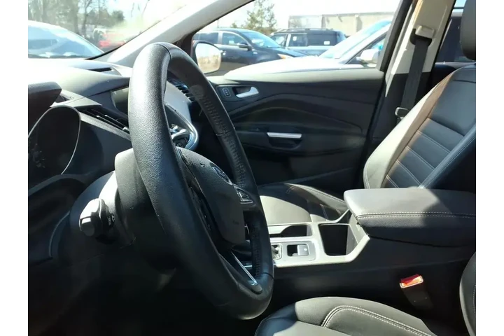 $16326 : Ford Escape 2018 AWD Titaniu image 6