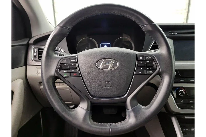 $14998 : Hyundai SONATA 2016 Sport 4d image 10