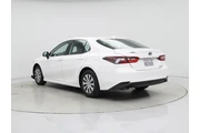 $27998 : Toyota Camry Hybrid 2022 LE thumbnail