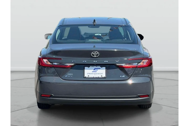 $28998 : Toyota Camry 2025 AWD LE 4dr image 7