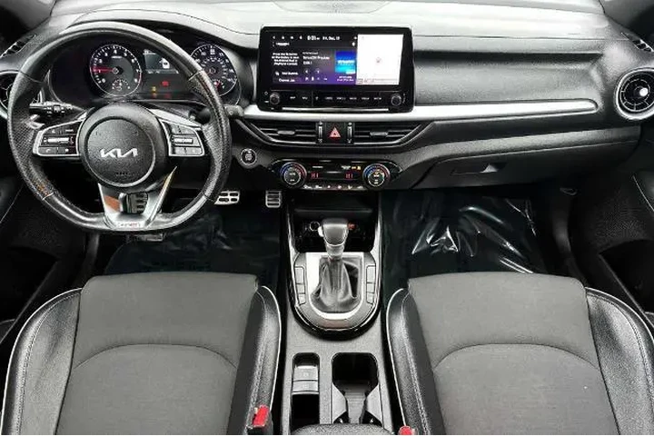 $16449 : Kia Forte 2023 GT-Line 4dr S image 5