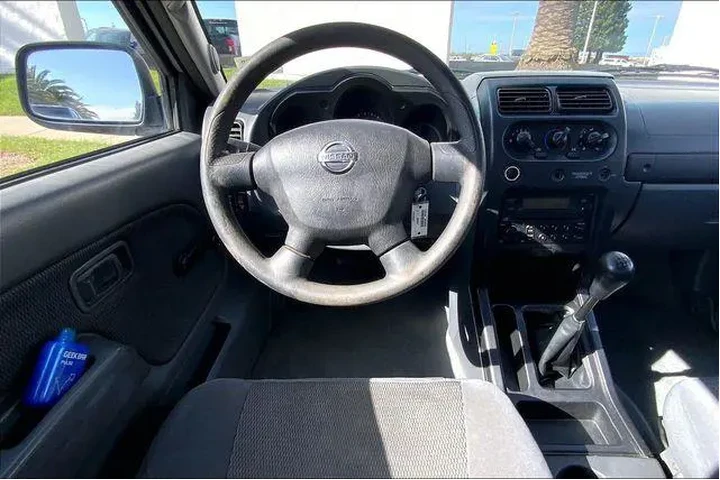 $8995 : Nissan Frontier 2003 2dr Kin image 5