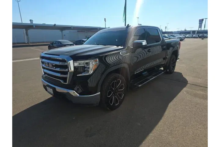 $32900 : GMC Sierra 1500 2021 4x4 SLE image 3