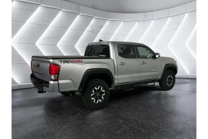 $29551 : Toyota Tacoma 2016 4x4 SR V6 image 4