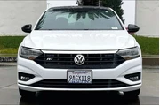 $12495 : Volkswagen Jetta 2019 R-Line thumbnail