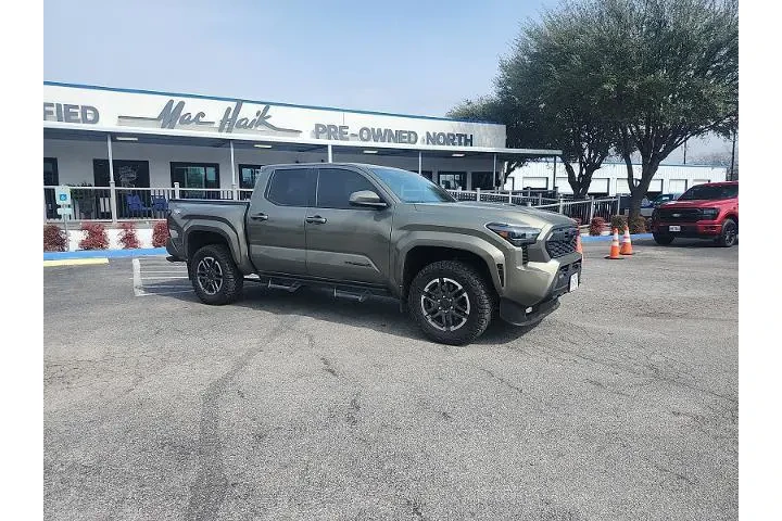 $39998 : Toyota Tacoma 2024 4x4 SR5 4 image 1