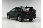 $29998 : Toyota RAV4 2023 AWD XLE 4dr thumbnail