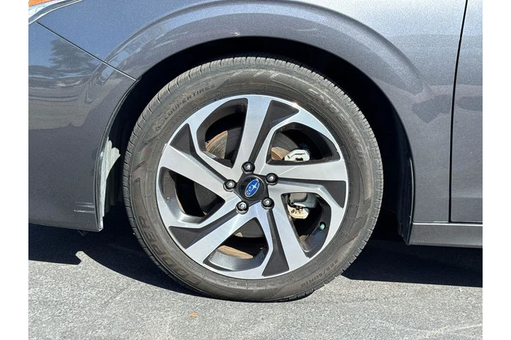 $19995 : Subaru Legacy 2020 AWD Limit image 4