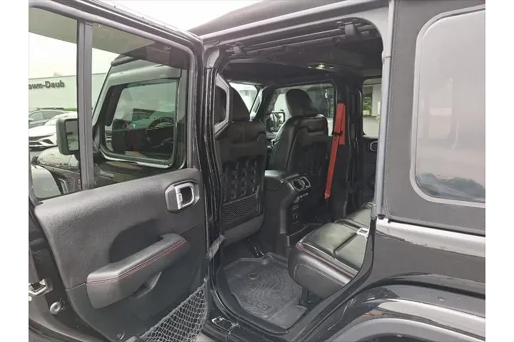 $27999 : Jeep Wrangler Unlimited 2020 image 10