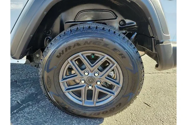 $34995 : Jeep Wrangler 2024 4x4 Sport image 9