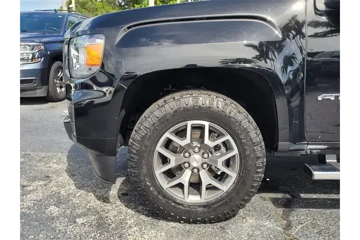 $28990 : GMC Canyon 2021 4x4 AT4 4dr image 4