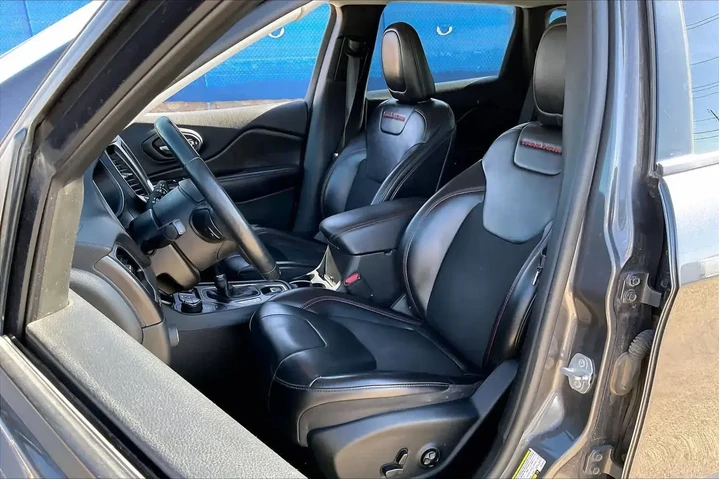 $16367 : Jeep Cherokee 2019 4x4 Trail image 7