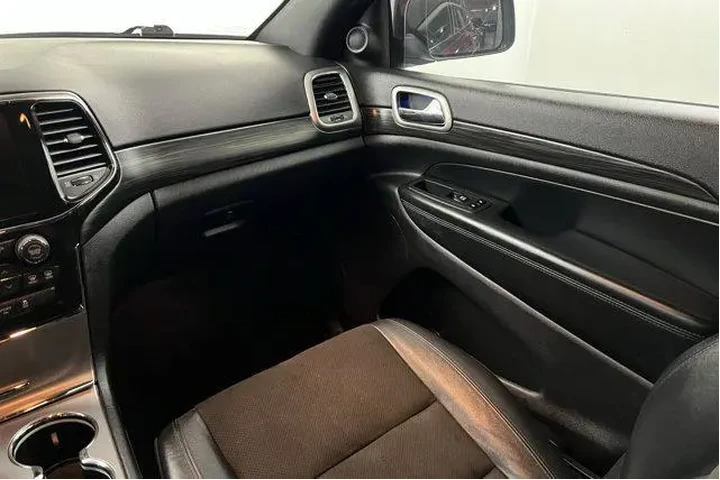 $24500 : Jeep Grand Cherokee 2021 4x4 image 10