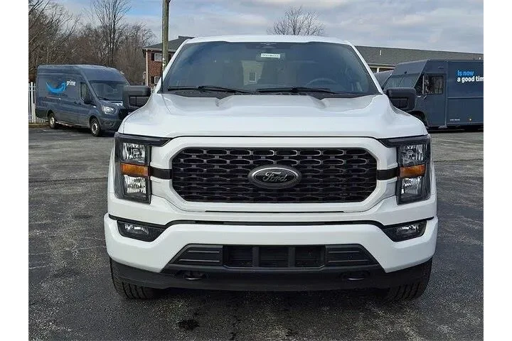 $36230 : Ford F-150 2023 4x4 XL 4dr S image 2