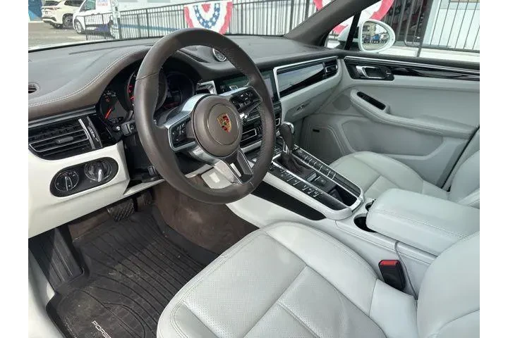$34997 : Porsche Macan 2021 AWD 4dr S image 8