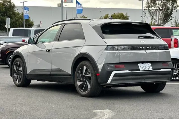 $39644 : Hyundai IONIQ 5 2025 SEL 4dr image 5