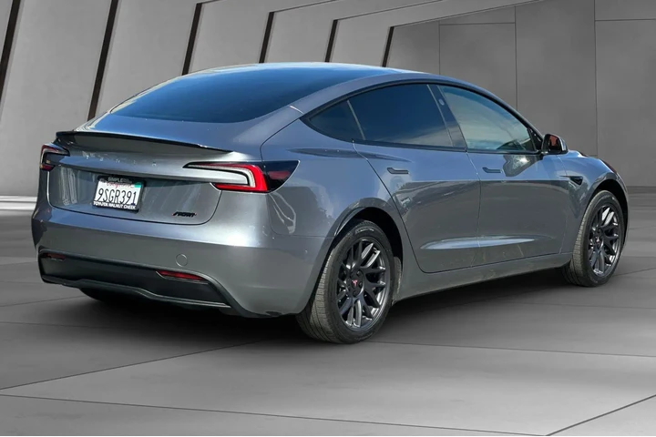 $38900 : Tesla Model 3 2025 Long Rang image 4