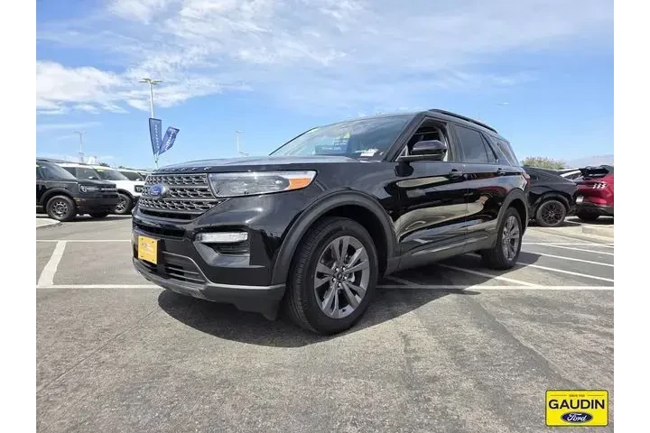 $38995 : Ford Explorer 2023 AWD XLT 4 image 3