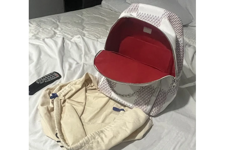 $5500 : Mochila nueva muy buena marca image 9