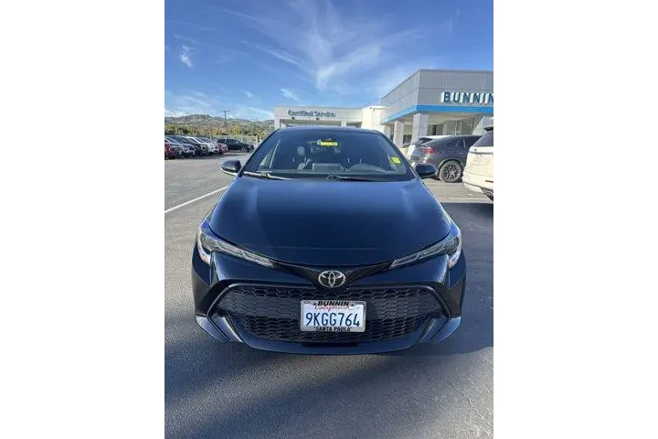 $17998 : Toyota Corolla Hatchback 202 image 8