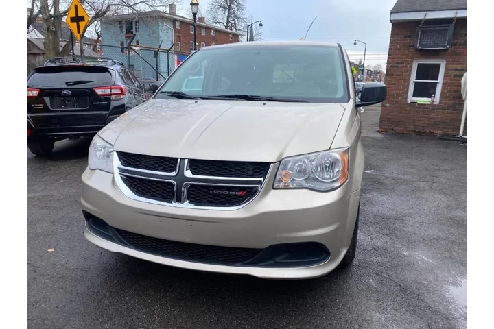 2015 Grand Caravan SE image 3