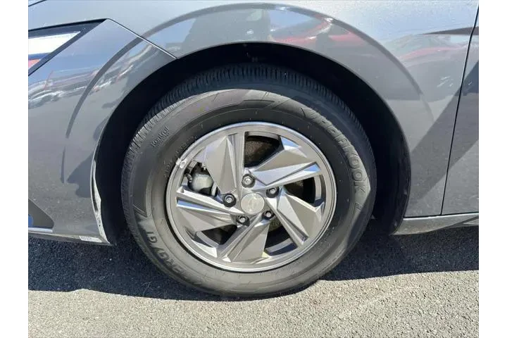 $18588 : Hyundai ELANTRA 2025 SE 4dr image 9