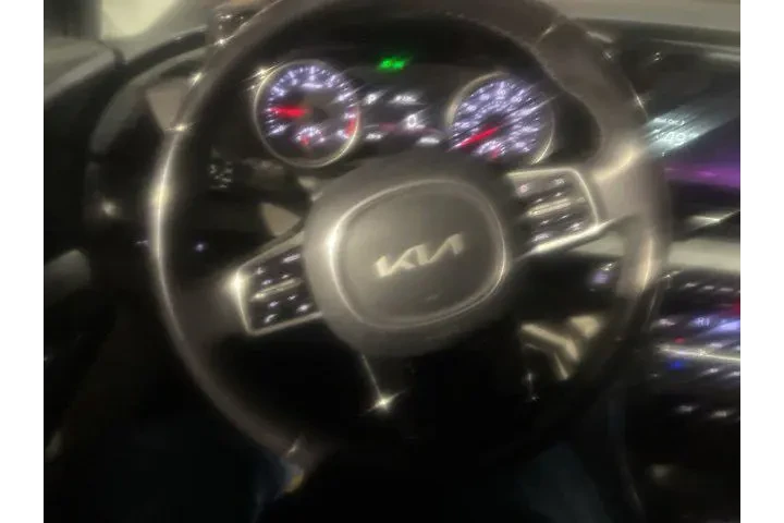 $34949 : Kia Carnival 2024 EX 4dr Min image 9