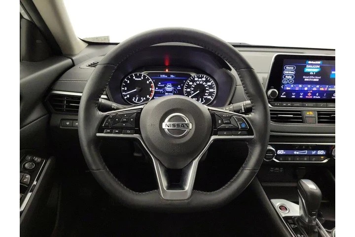 $16998 : Nissan Altima 2020 2.5 SV 4d image 10