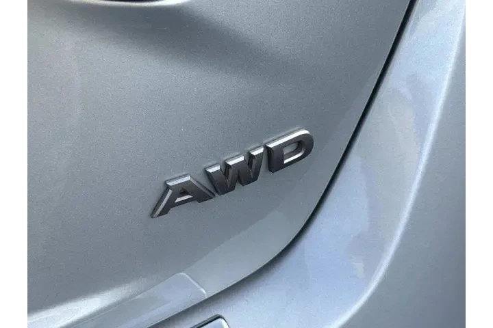 Nissan Altima 2023 AWD 2.5 S image 4