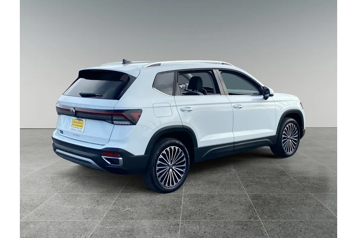 $29113 : Volkswagen Taos 2025 SE 4dr image 5